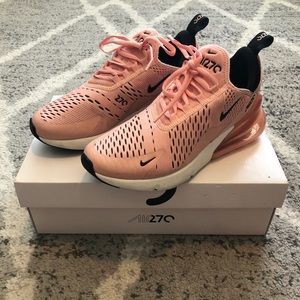 Nike women’s air max 270